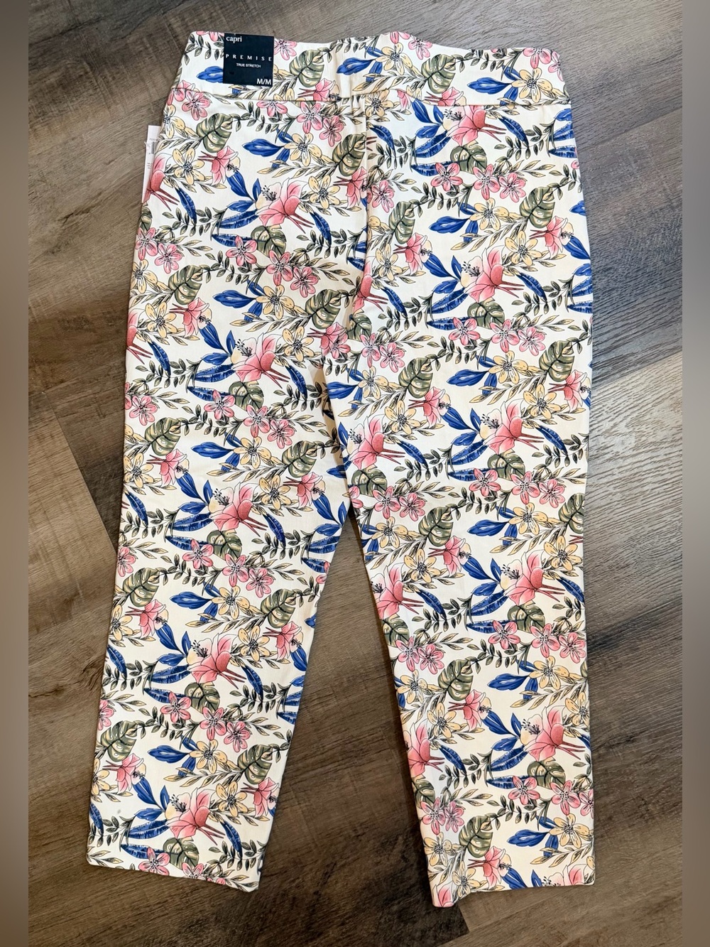Premise ππ Capri Tropical Floral Stretch Tummy Control Pull-On Size Medium - Picture 15 of 15